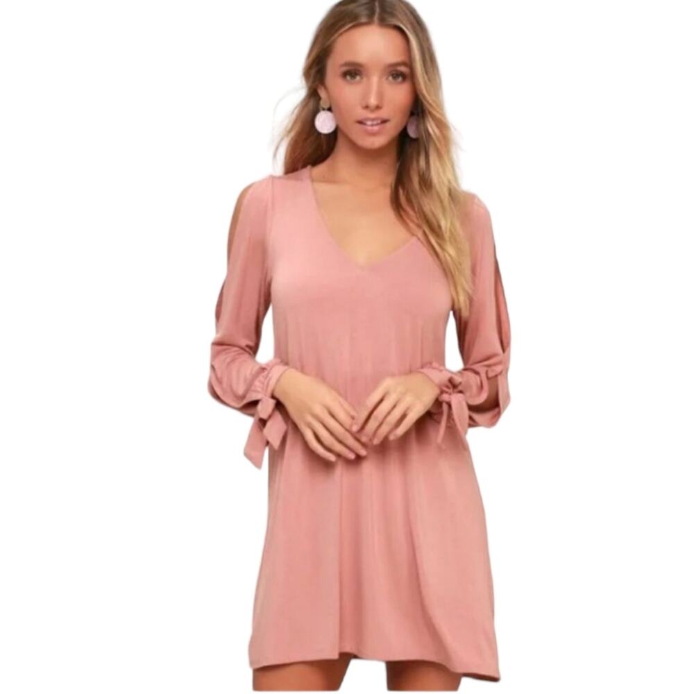 NWT Lulu's Glory of Love Mauve Cold Shoulder Shift Dress Medium